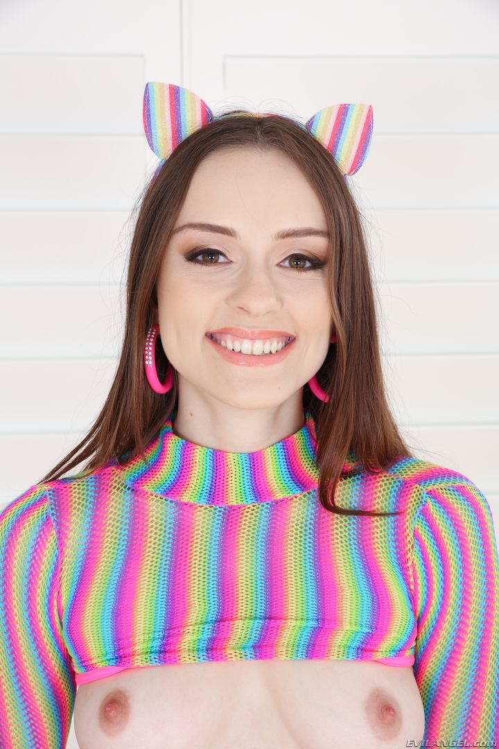 Lily: Gaping Anal, Blowjob/Cum Swallow
