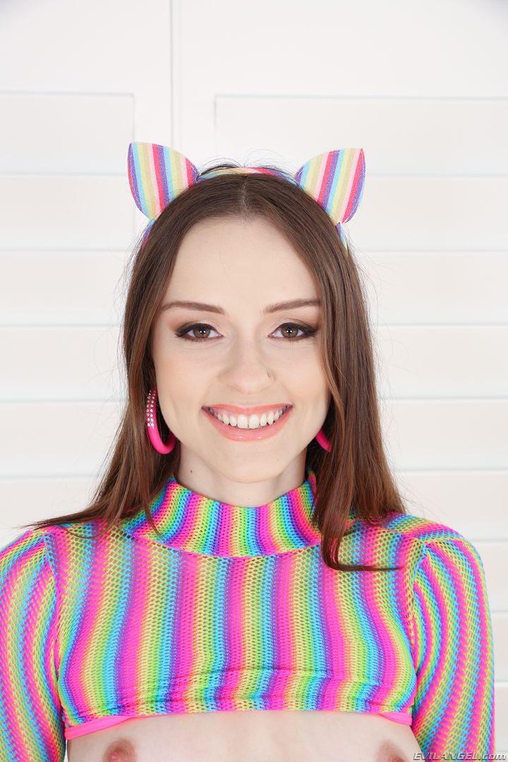 Lily: Gaping Anal, Blowjob/Cum Swallow