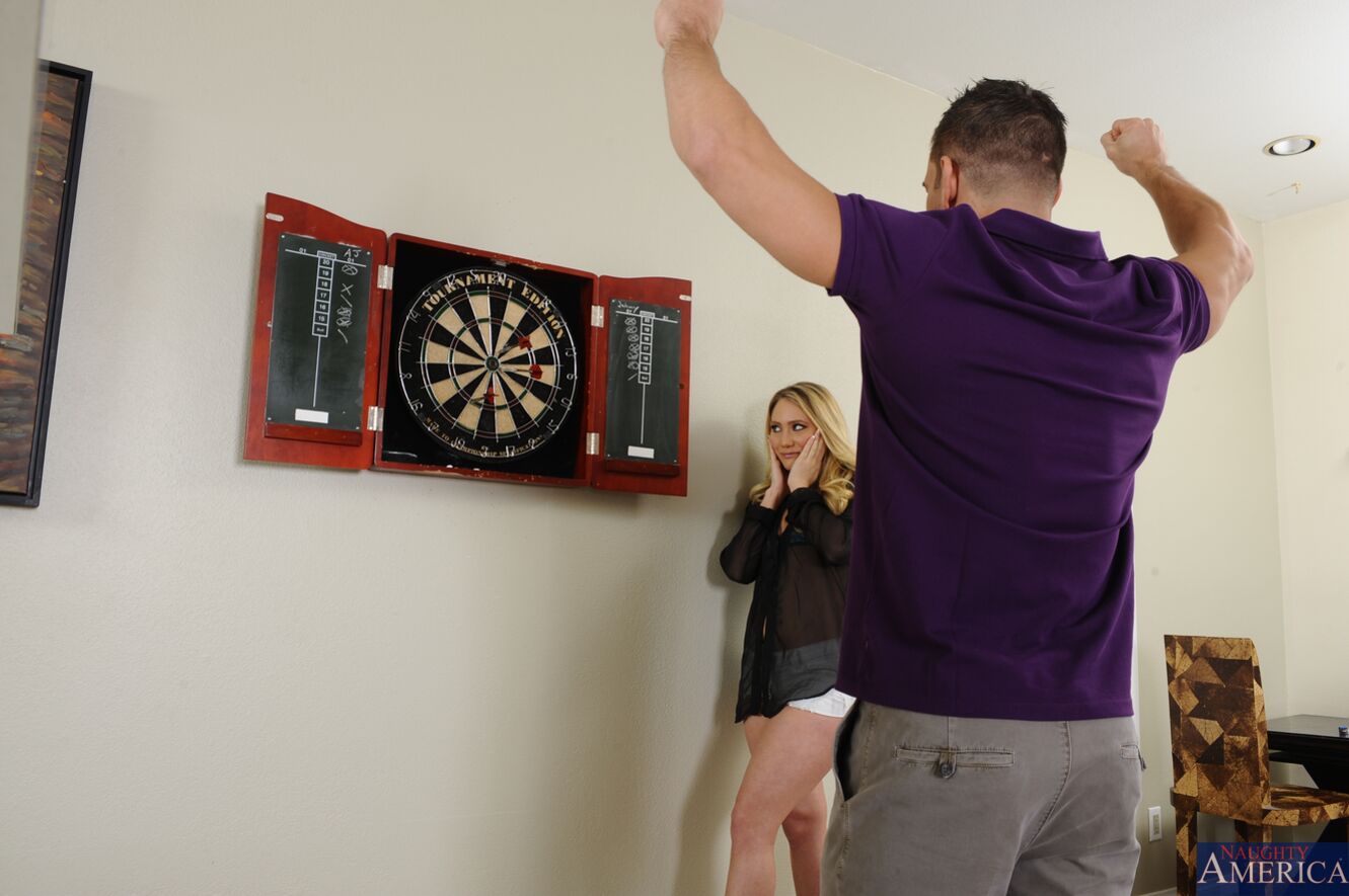 AJ Applegate fucking in the living room with her big ass