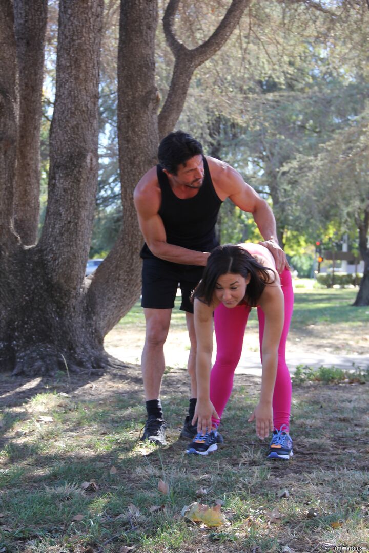 Amara Romani Gets Her Pussy Fucked By Tommy Gunn