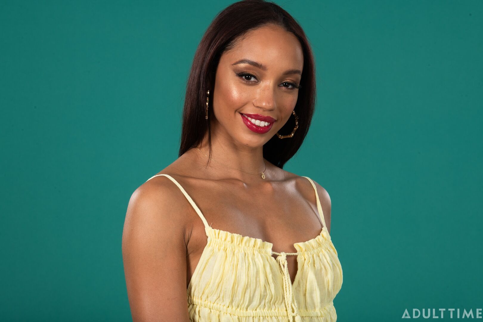 Up Close with Alexis Tae