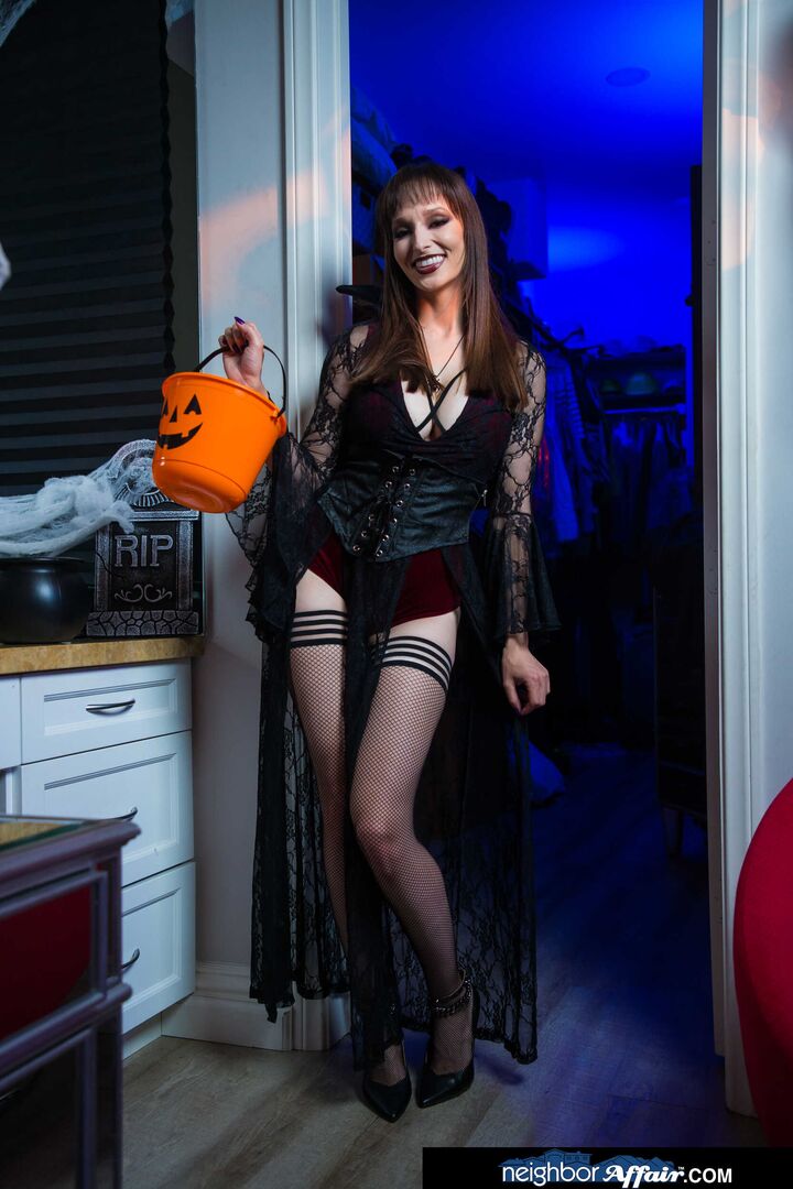 Sexy Vampire princess neighbor Lexi Luna is in the prowl for some big cock this Halloween