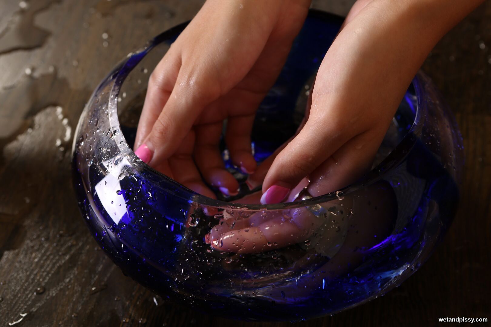ELLA ROSA — SPLASHING