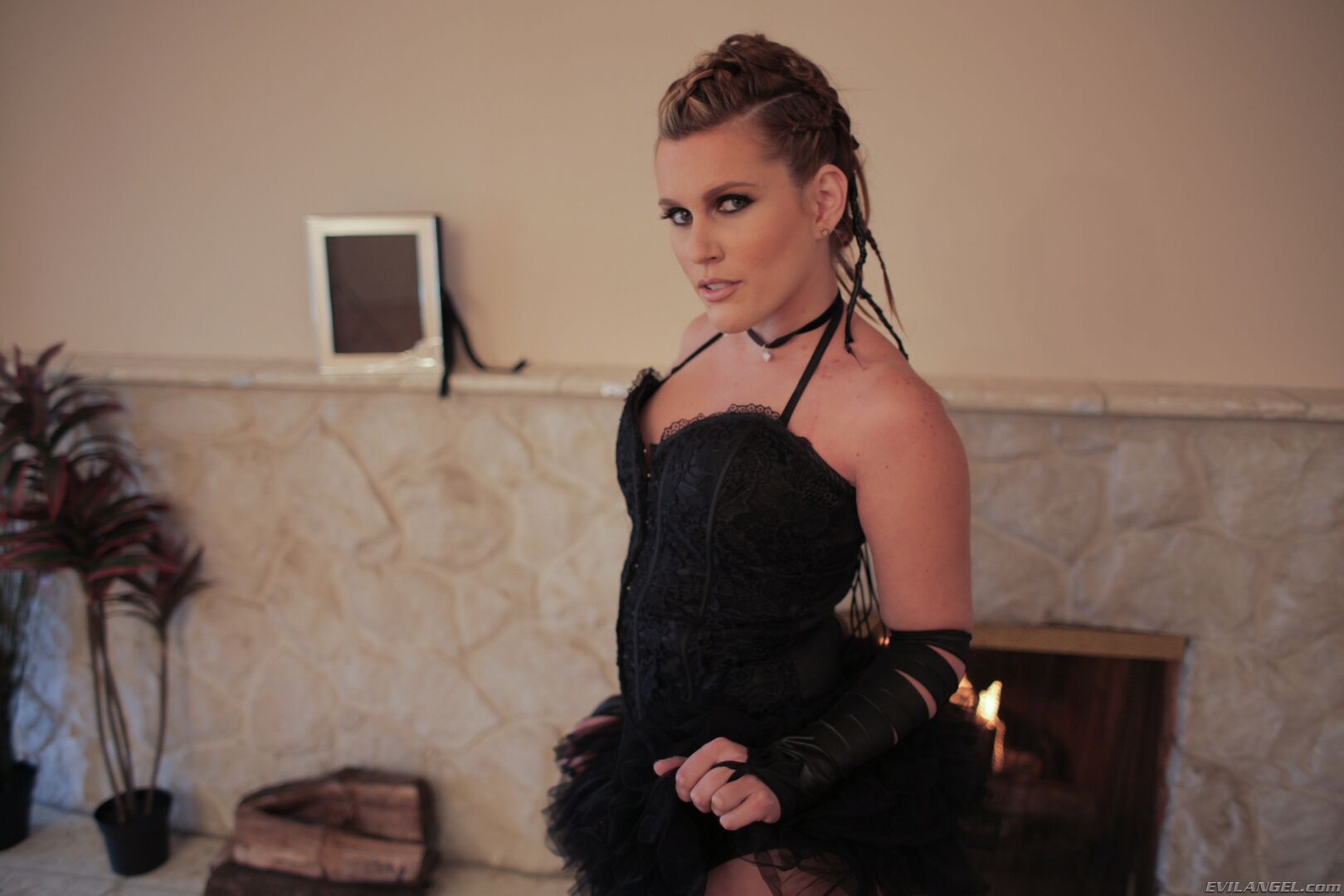 STRAP-ON DOMME SODOMIZES BUSTY LESBIAN