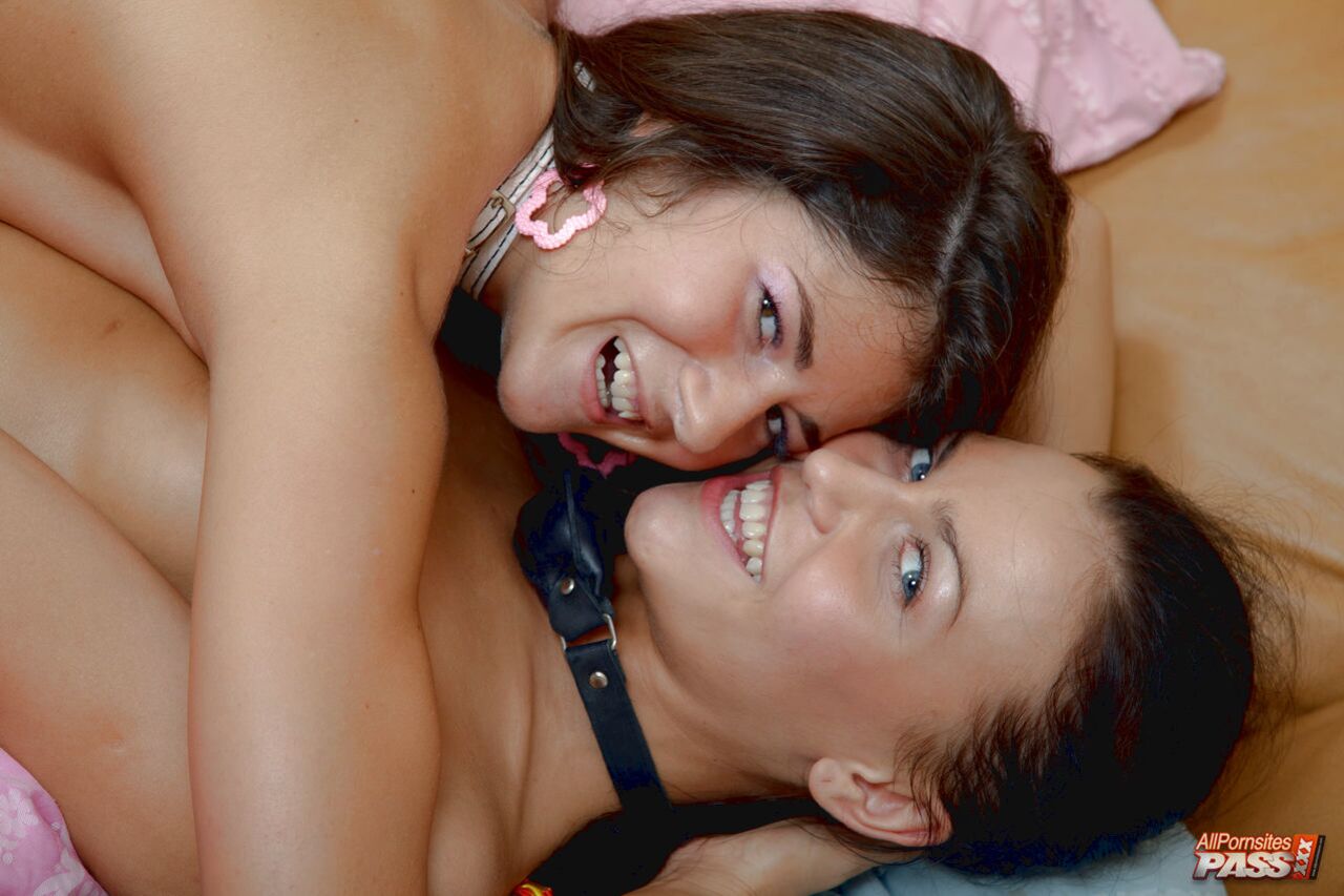 Teens love their toys HDV4338