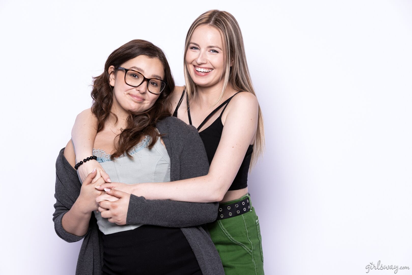 We Like Girls - Scarlett & Leana