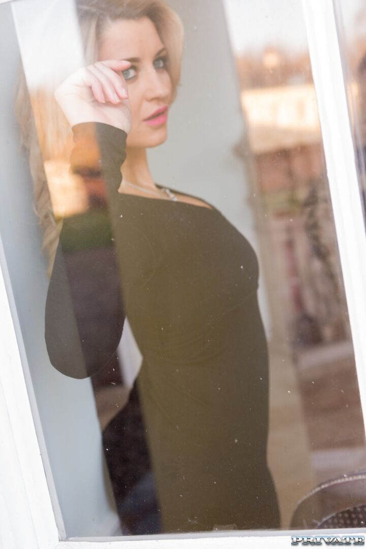 Sienna Day Is a Cheating Whore Who Fucks like a Wild Animal
