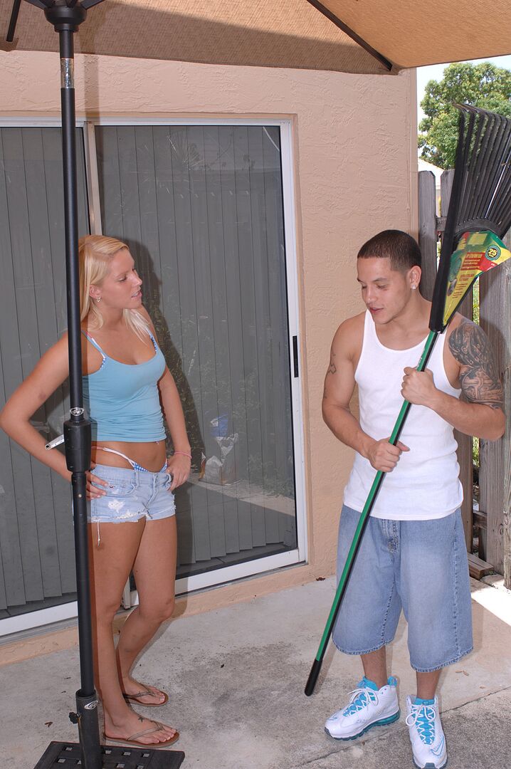 Guy Can't Resist Vanessa In Her New Thong