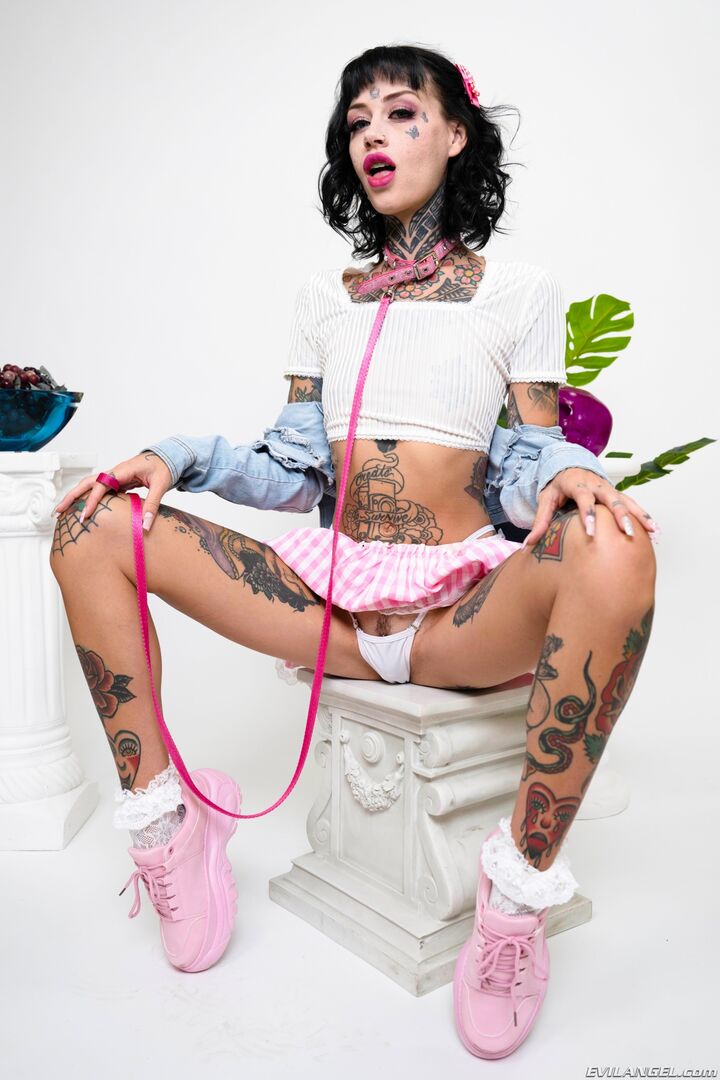 CC DOLL Deepthroat, Anal, A2M, Rim Job
