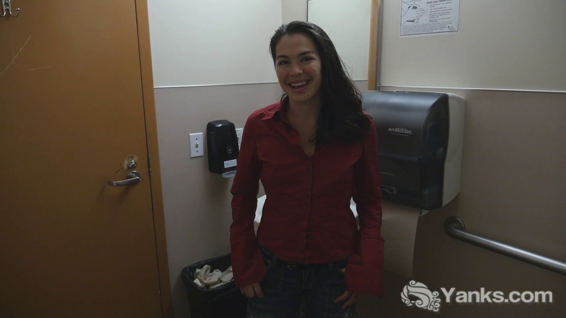 Lilith Wilder Orgasms In Public Restroom