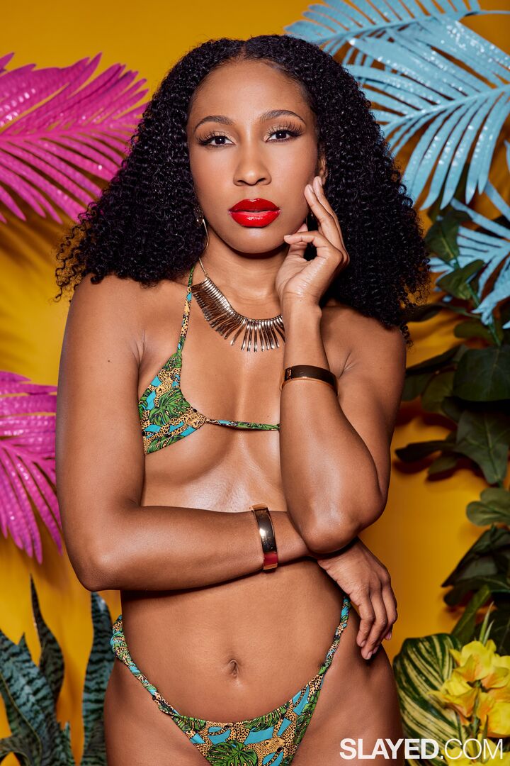 Insatiable Olivia Ravishes Chloes Heavenly Body