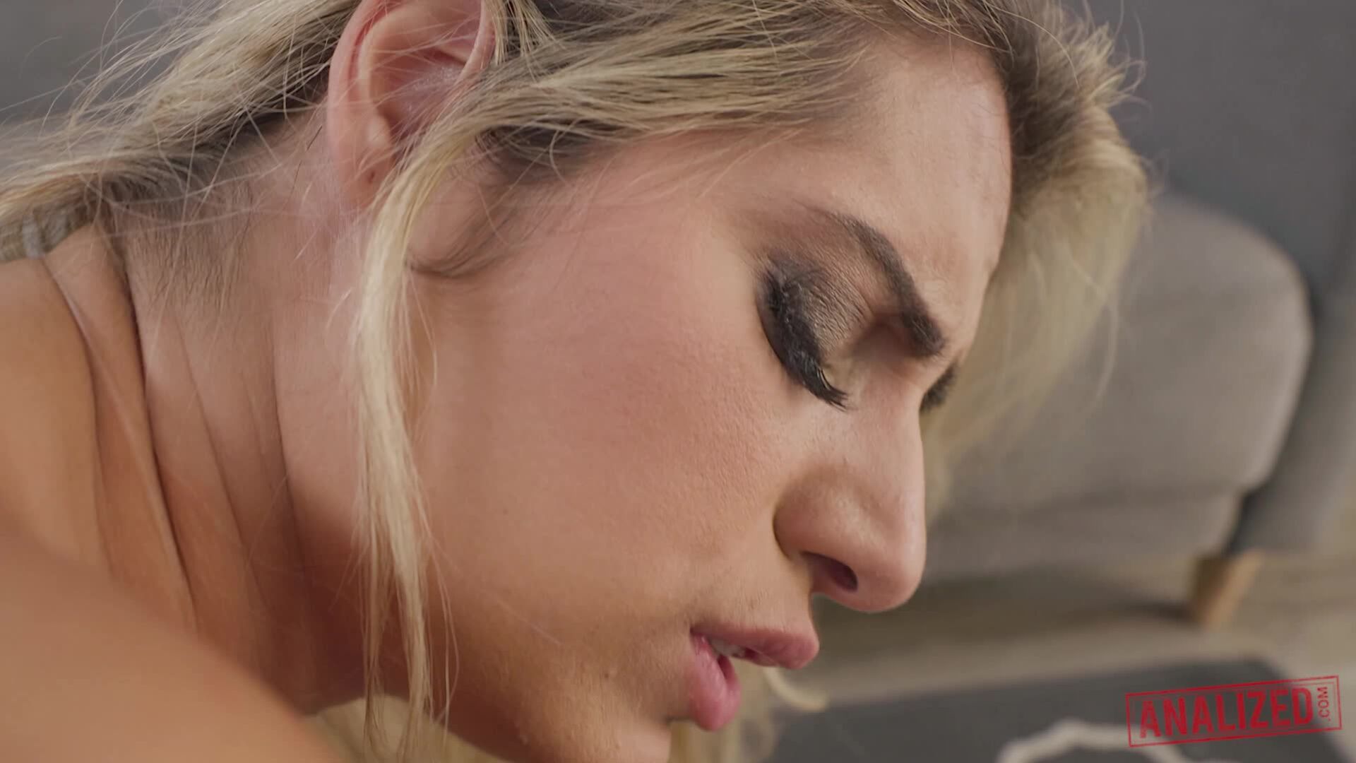 Anal Sex With Hot Blonde Mia Linz