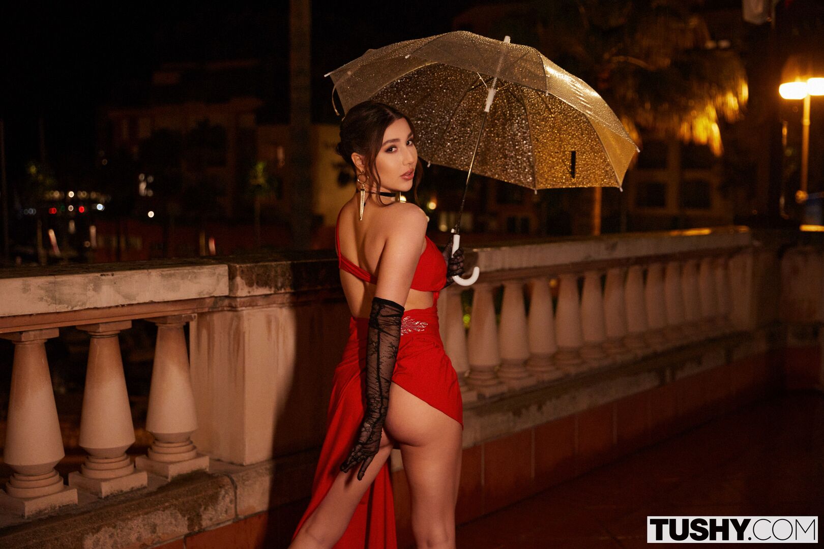 Fiery Tango Dancer Lisa Is Insatiable For Anal