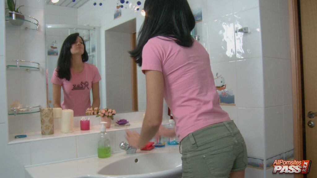 Yulia likes backdoor sex