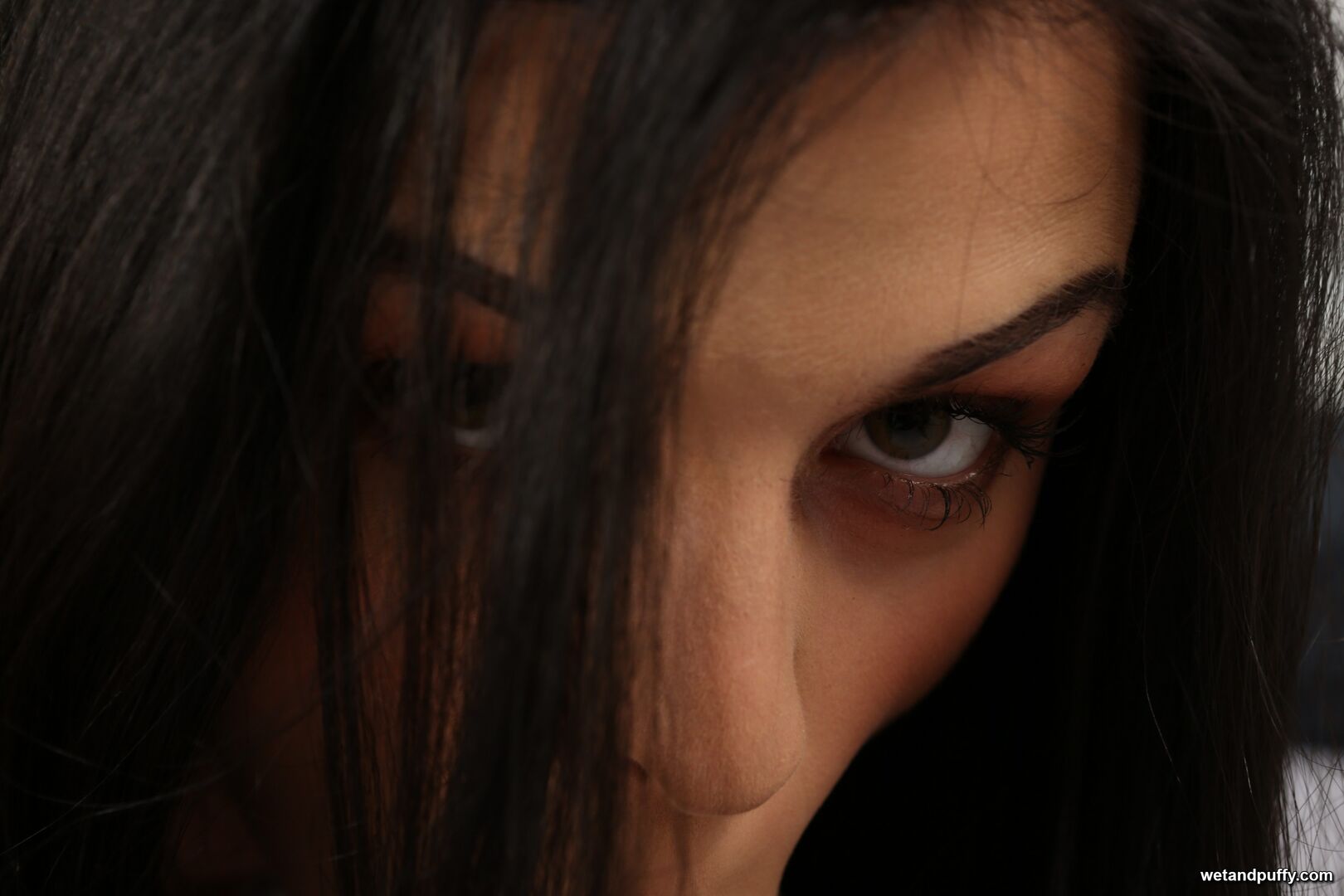 ALICE NICE — BIG BLACK DILDO PLAY