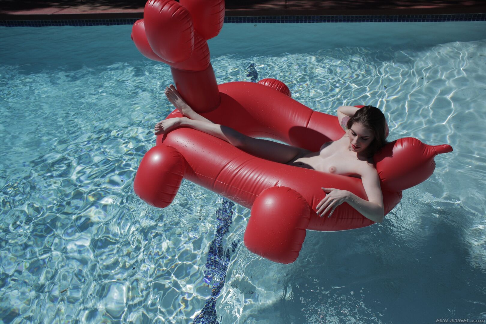 ANNA'S PROLAPSING SODOMY & FOOT FUN