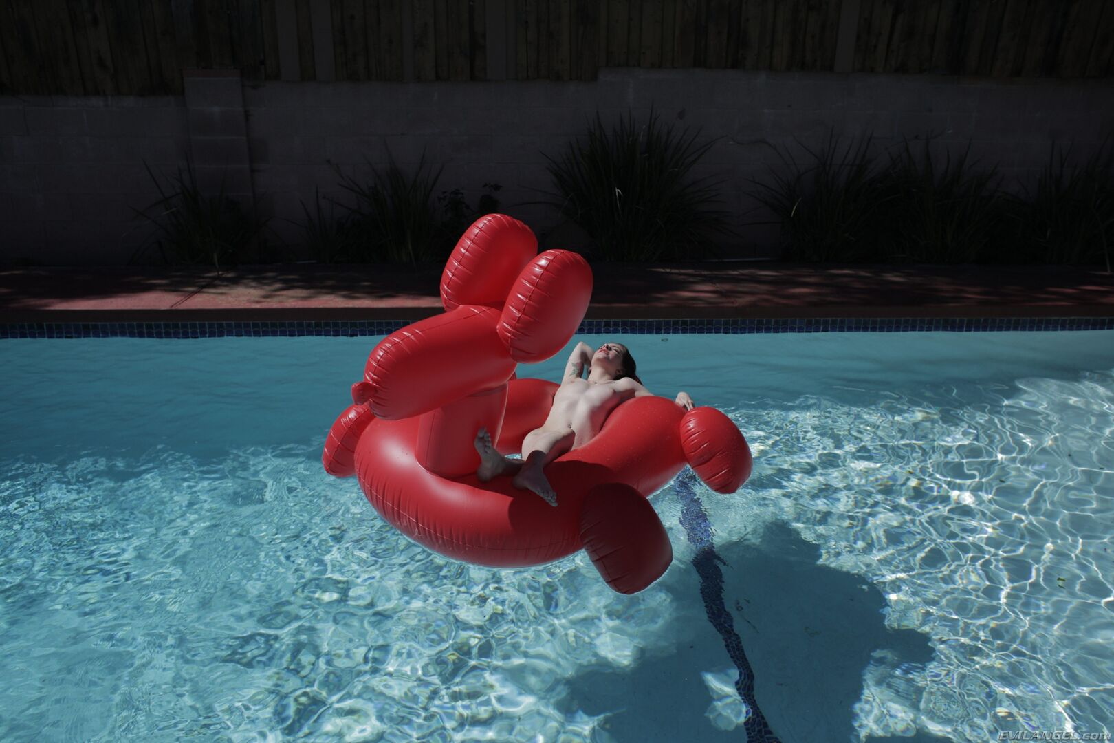 ANNA'S PROLAPSING SODOMY & FOOT FUN