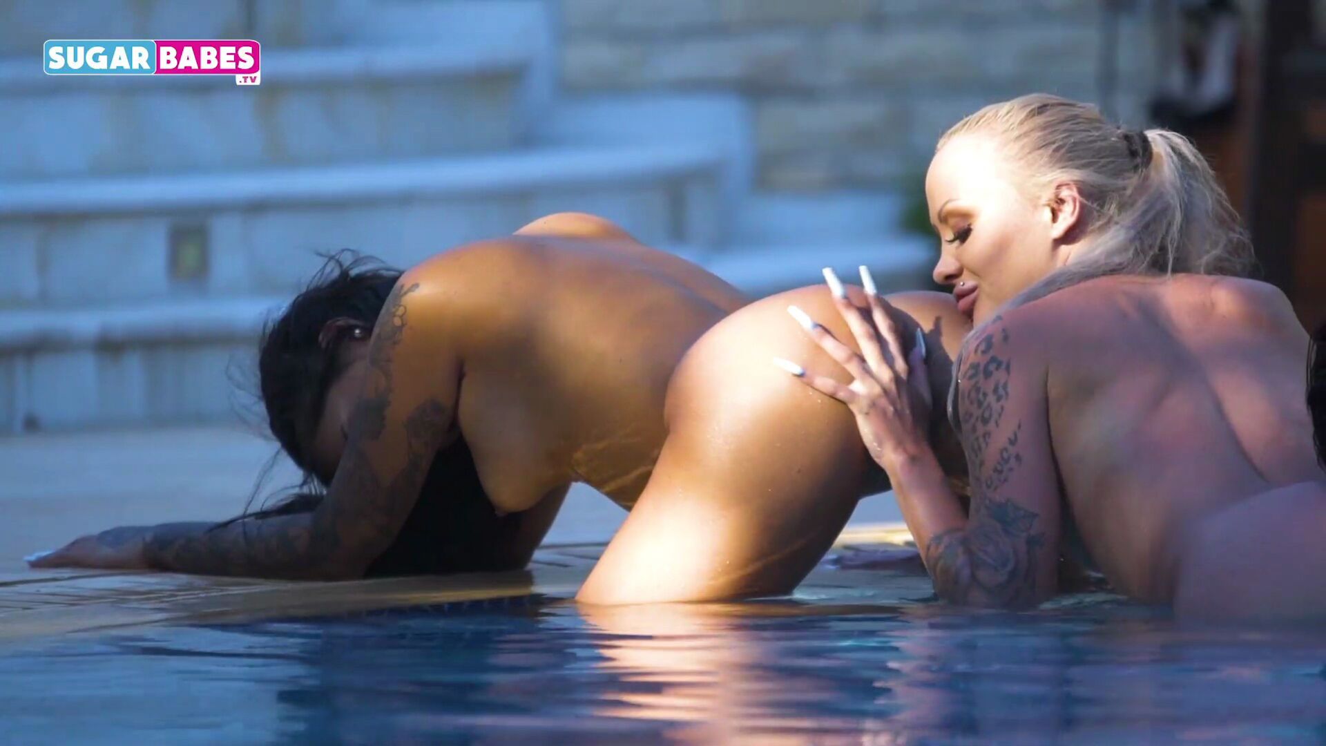 Poolside Lesbian Sex Train
