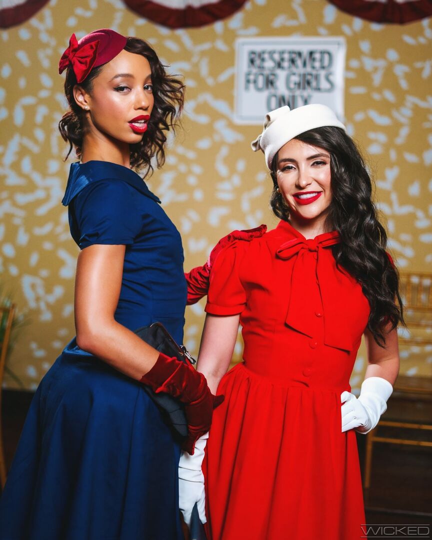 Timeless 1940's