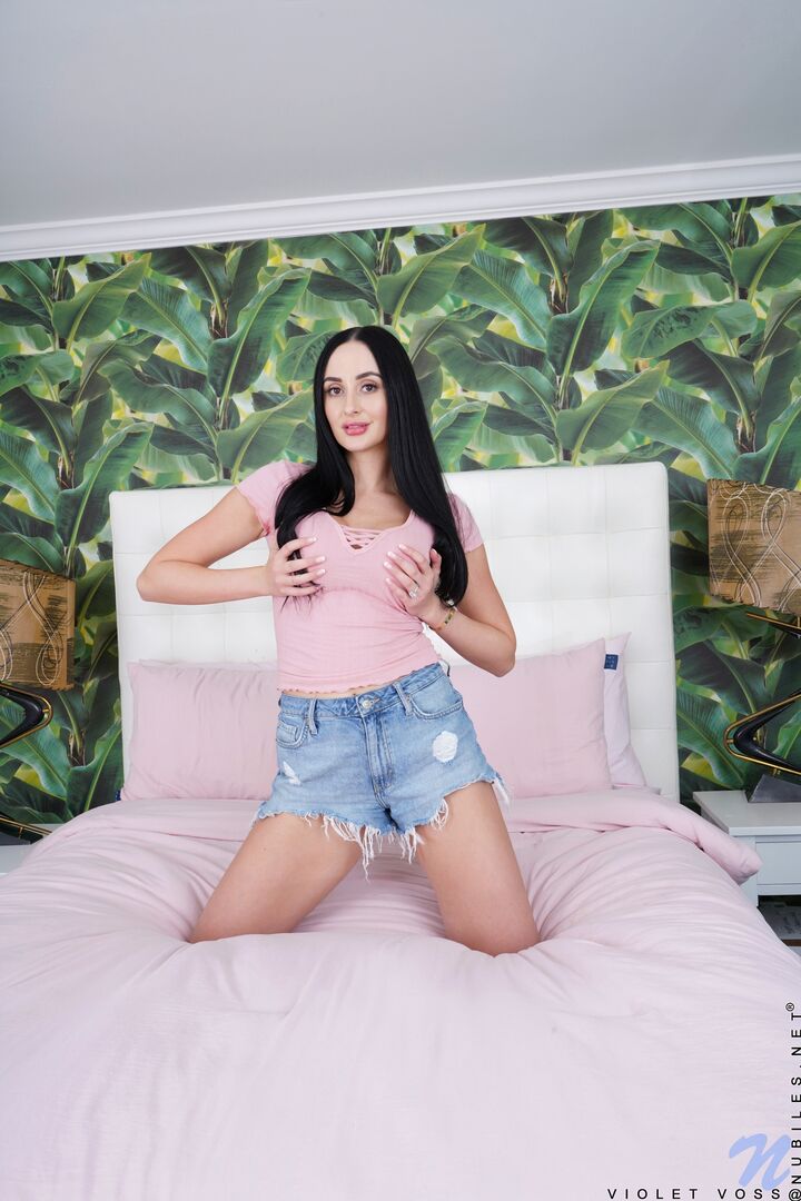 183050