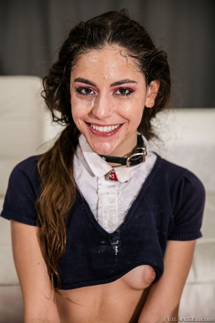 SUBMISSIVE, SQUIRTING ARIELLE'S HOOKUP