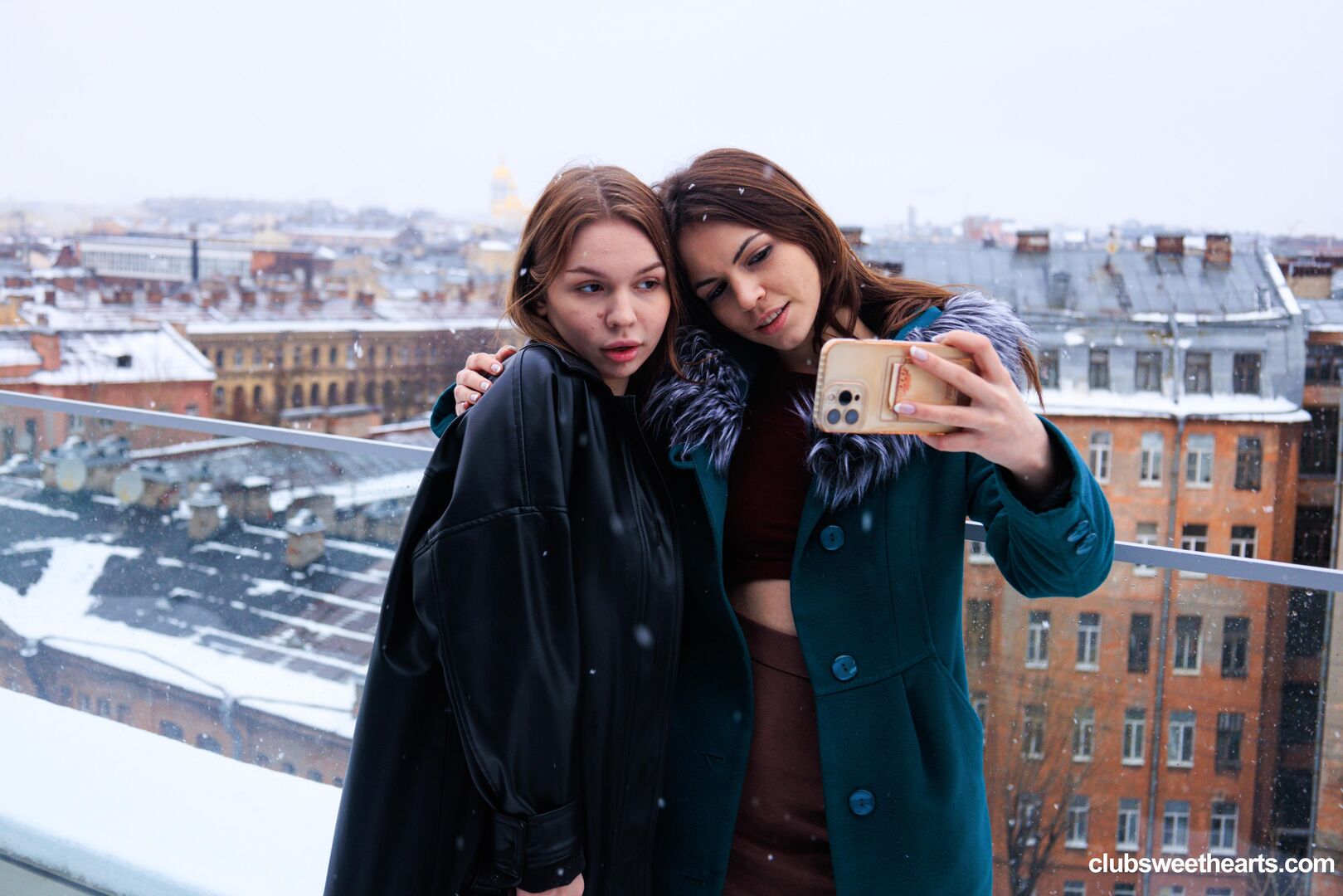 Sirena and Lana from selfie to pussy