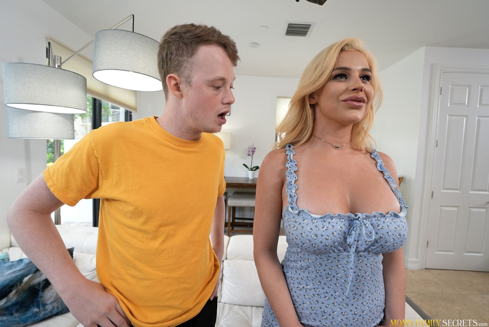 Stepmoms Favorite Position - S3:E8