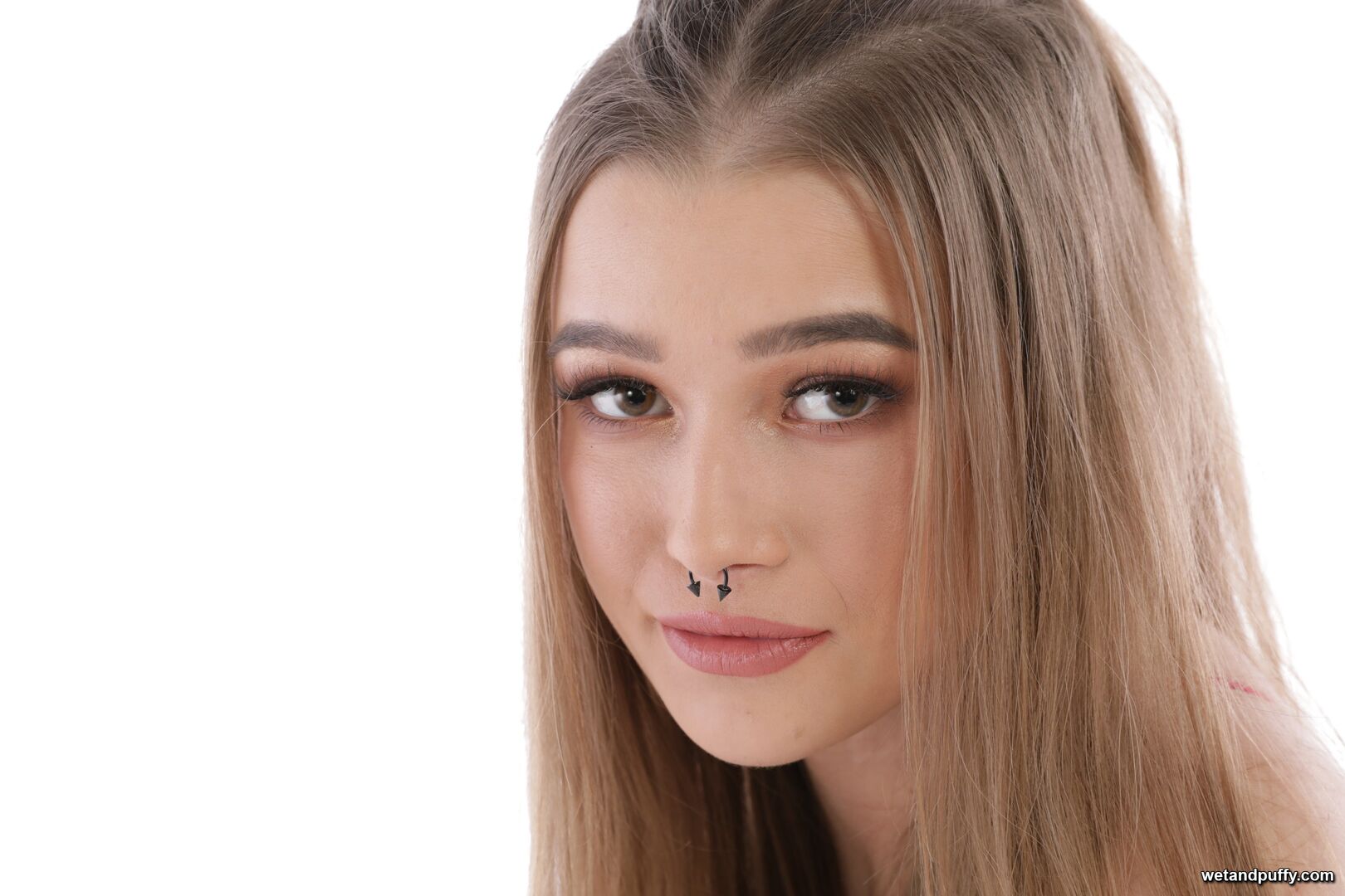OLIVIA SPARKLE — RADIANT IN RED