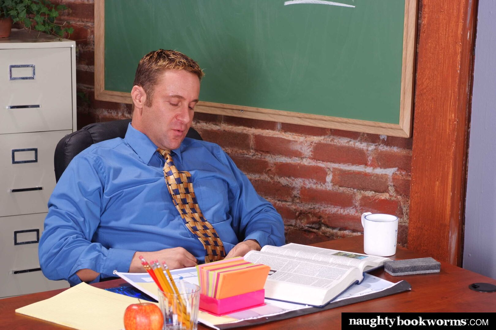 Cute blonde Ziggy tries to take her Professor's huge cock after class