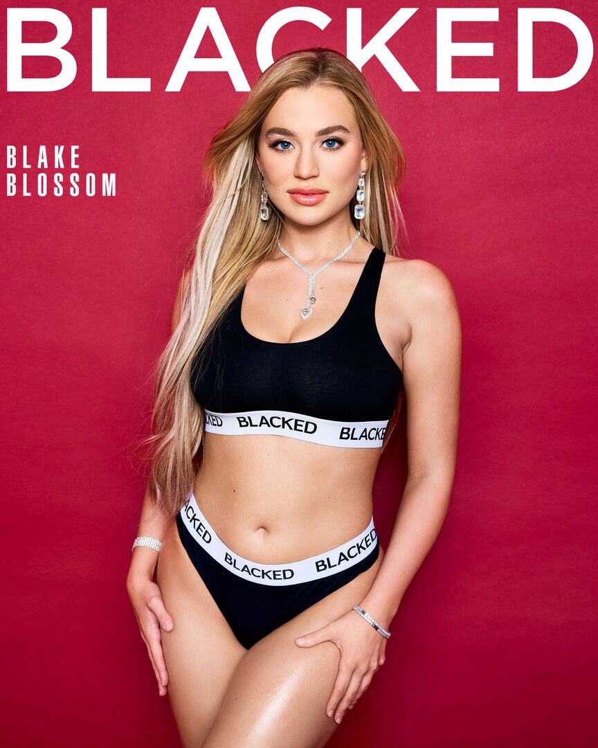 Stacked Blonde Wifey Blake Begs For His Thick BBC