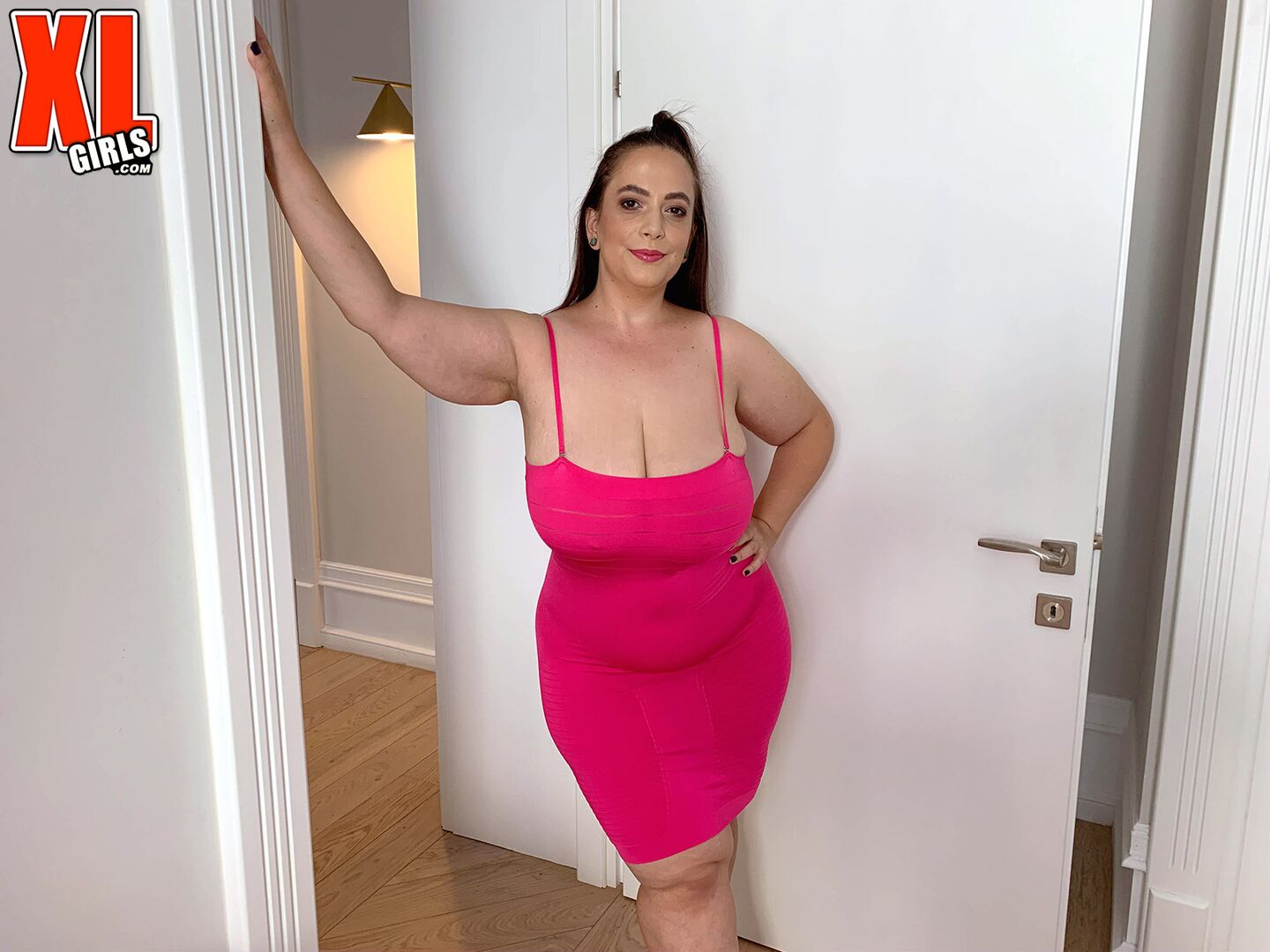 MIA SWEETHEART: A WHOLE LOTTA BOOB SHAKIN' GOING ON