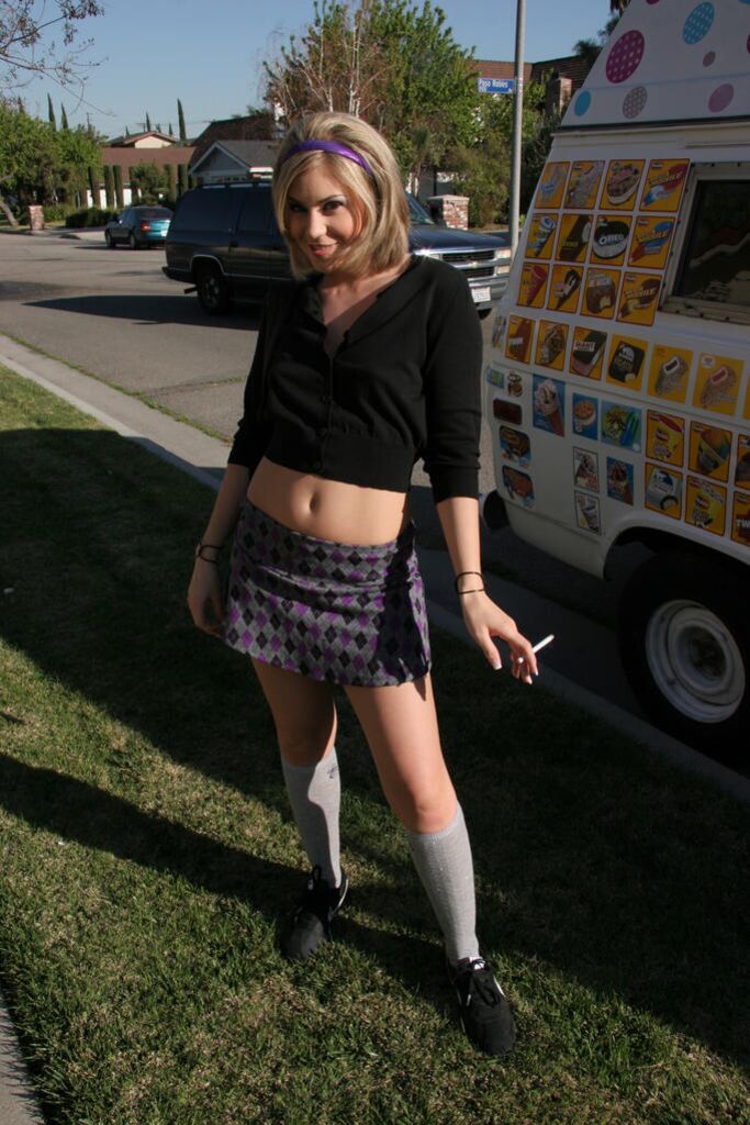 Teen Hardcore HDVSI0279