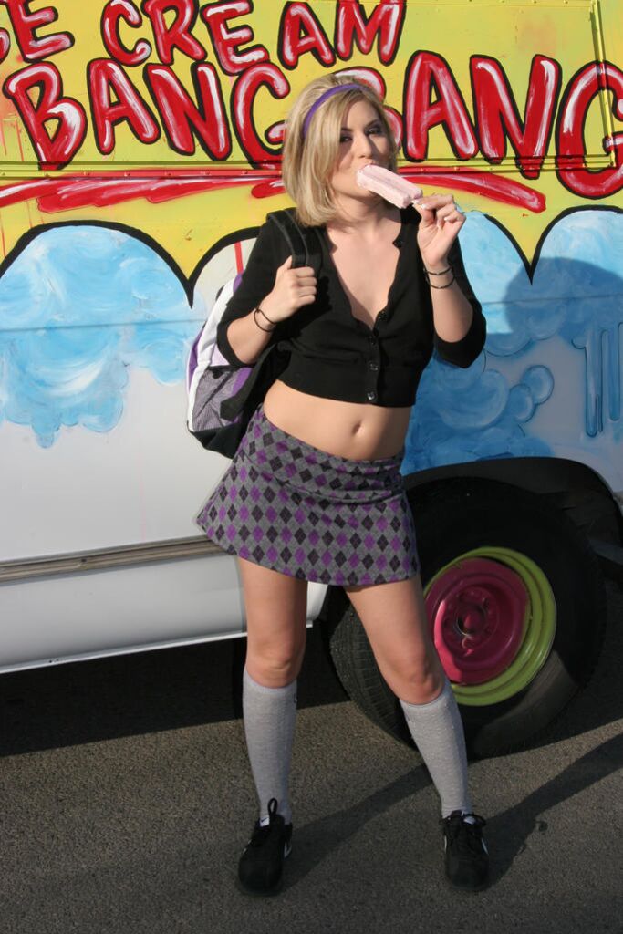 Teen Hardcore HDVSI0279