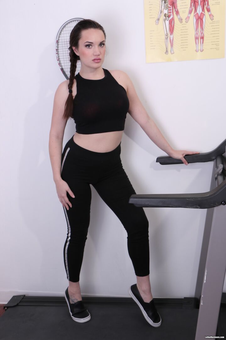 Workout Partners Have Hot Lesbian Sex At Gym