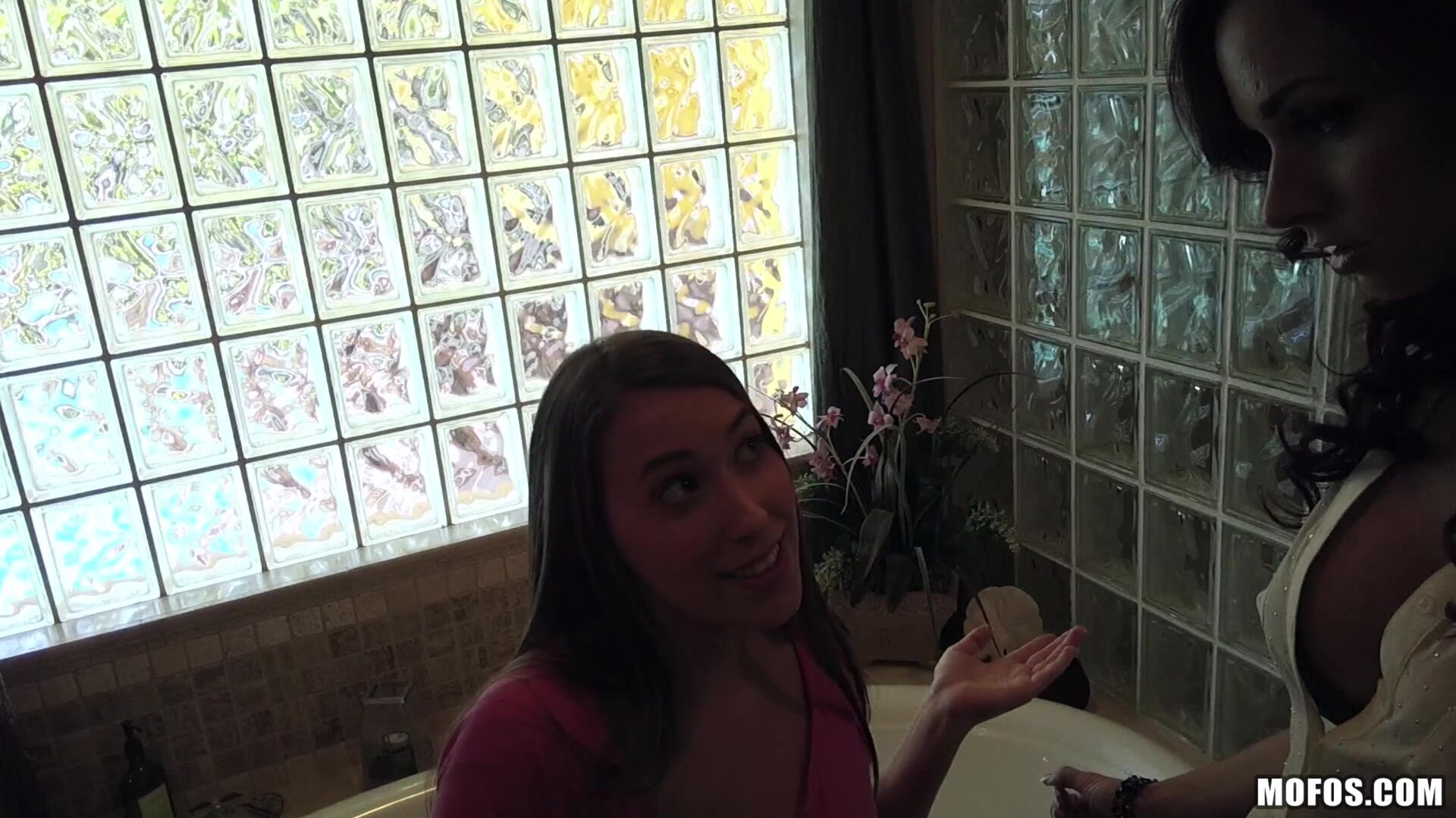 From Naked Selfies to a Threesome!