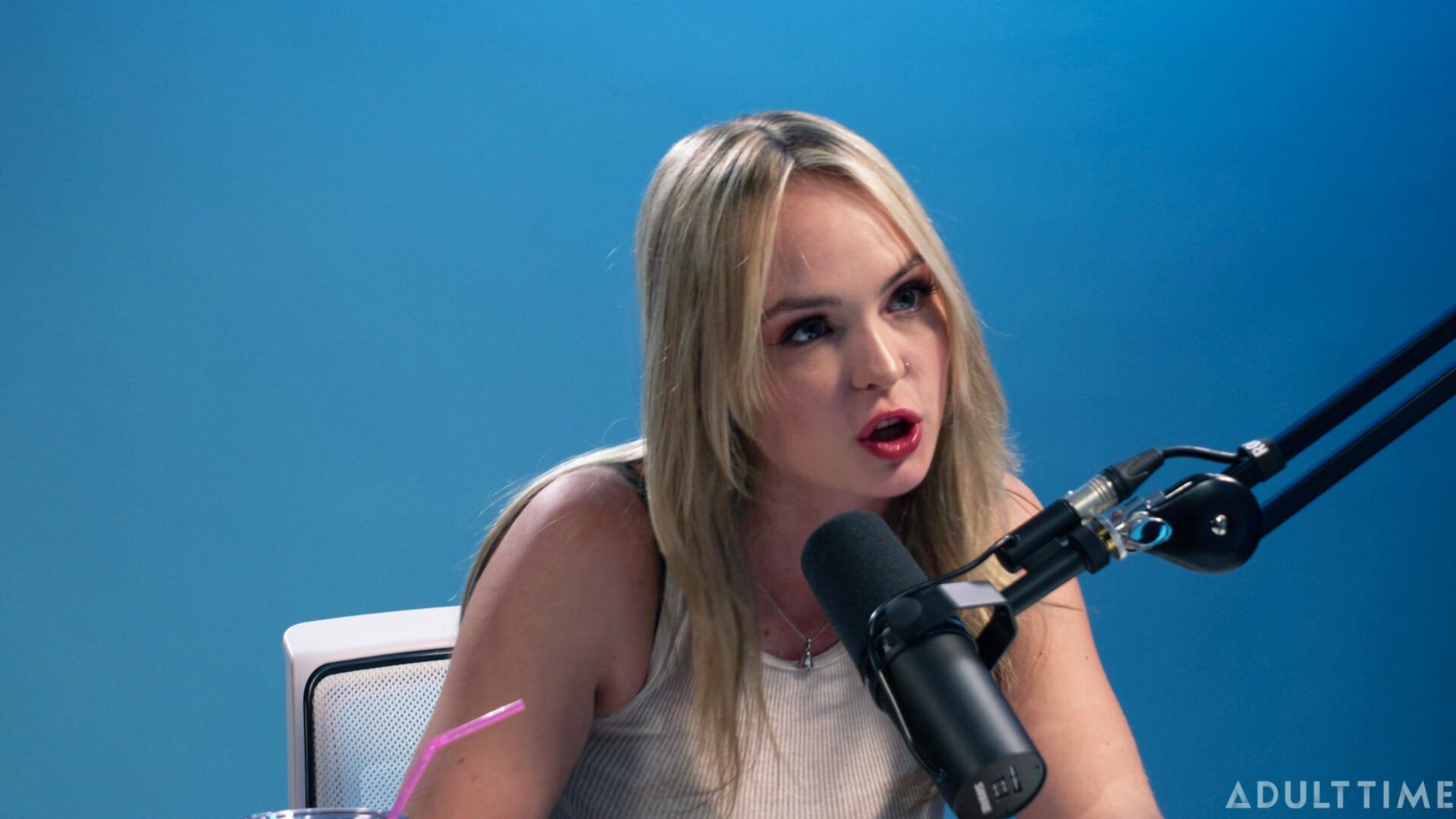 How Women Orgasm - Lilly Bell
