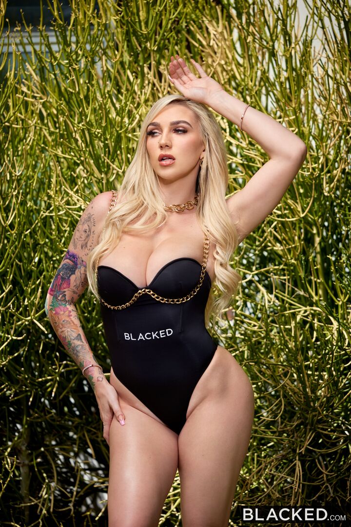 Size Queen Kendra Needs A Real BBC To Please Her