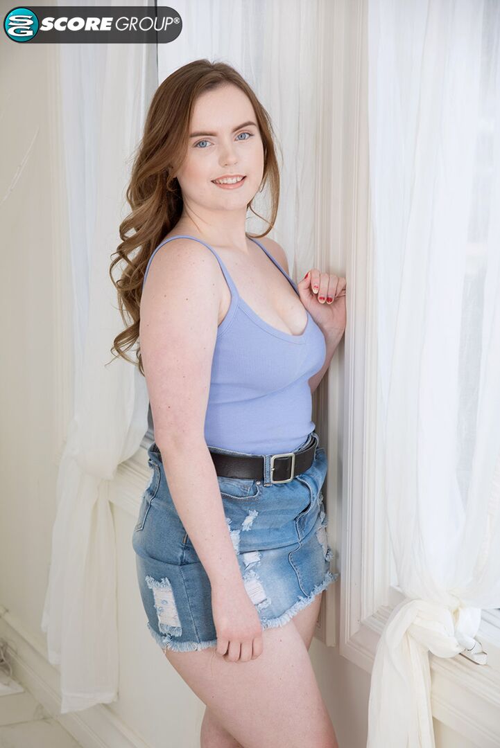 YEE-HAW! EIGHTEEN YEAR OLD COWGIRL RIVER SHOWS OFF HER HEAVY NATURAL TITS AND TASTY ROUND ASS.
