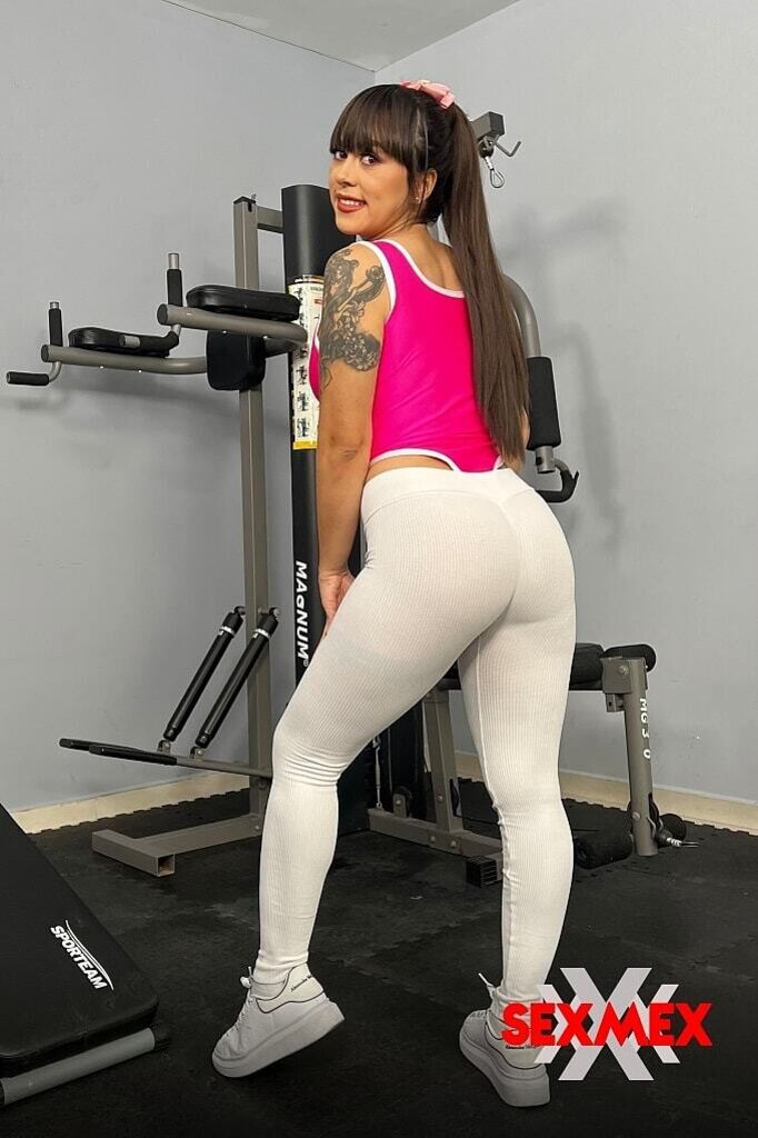 IN THE GYM WITH TWO GUYS . PATRICIA ACEVEDO