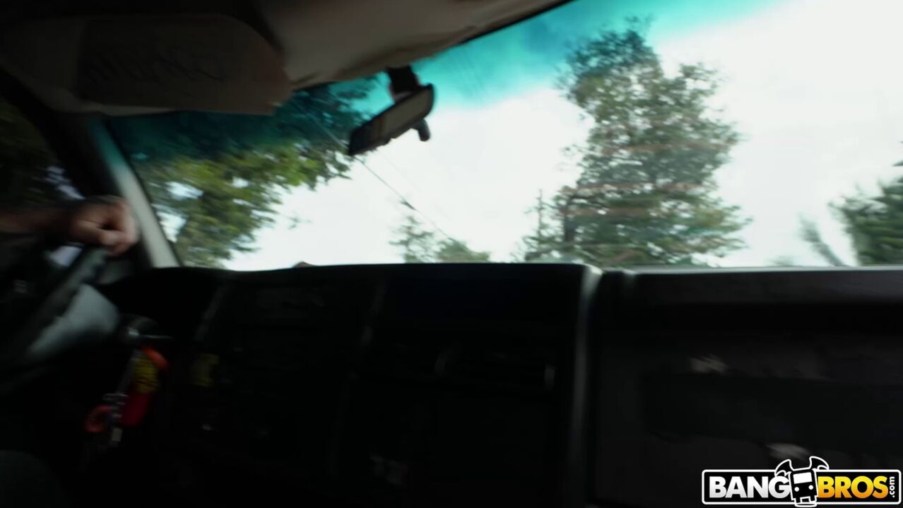 Evie’s Anal Ride