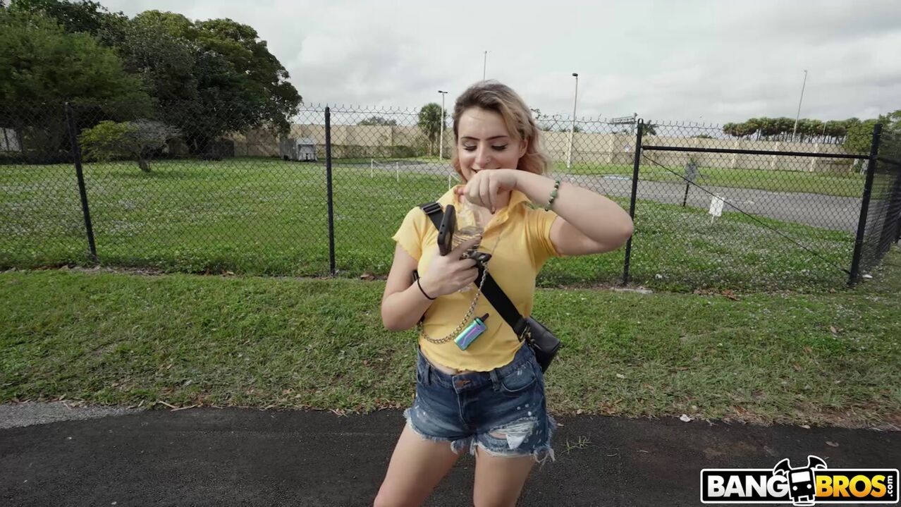 Evie’s Anal Ride