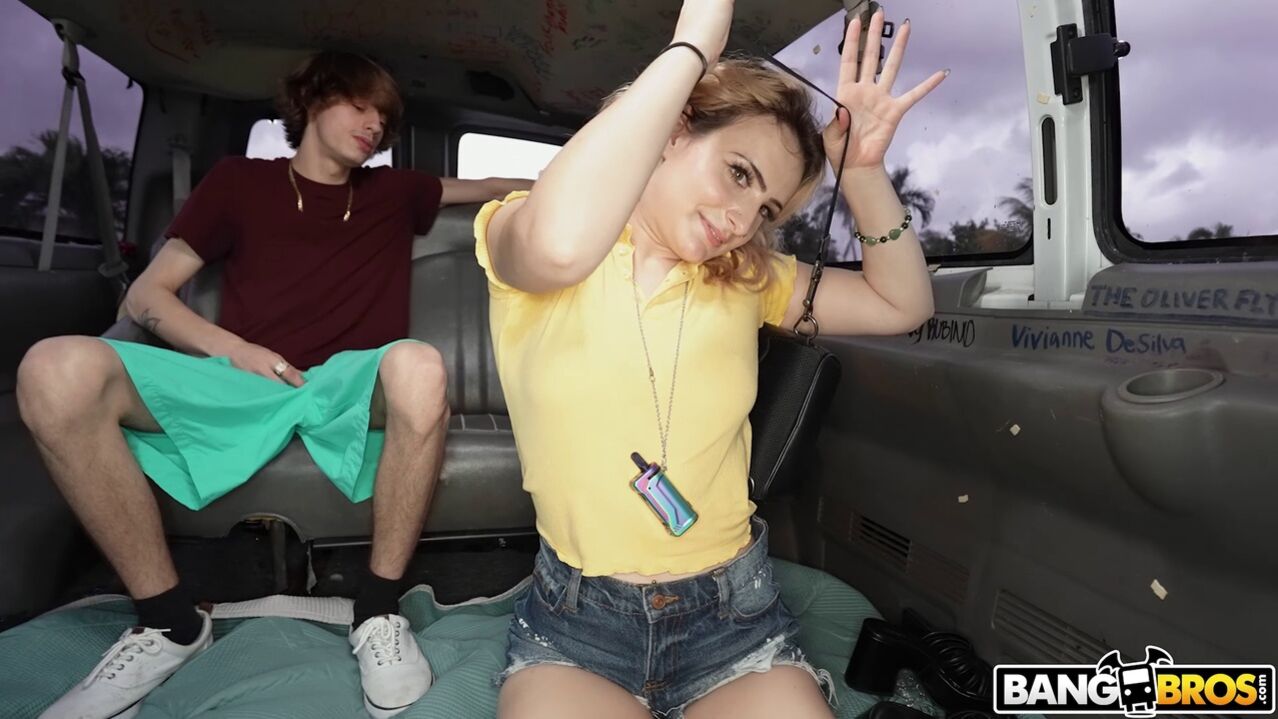 Evie’s Anal Ride