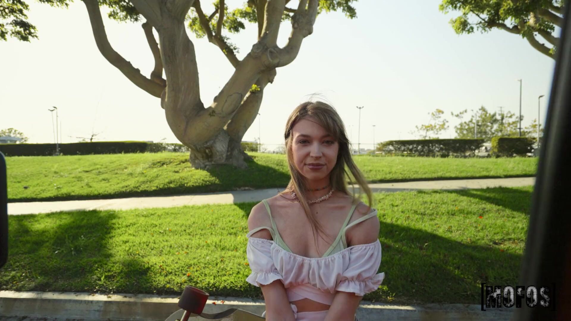 Classic Cars Make Leila Horny