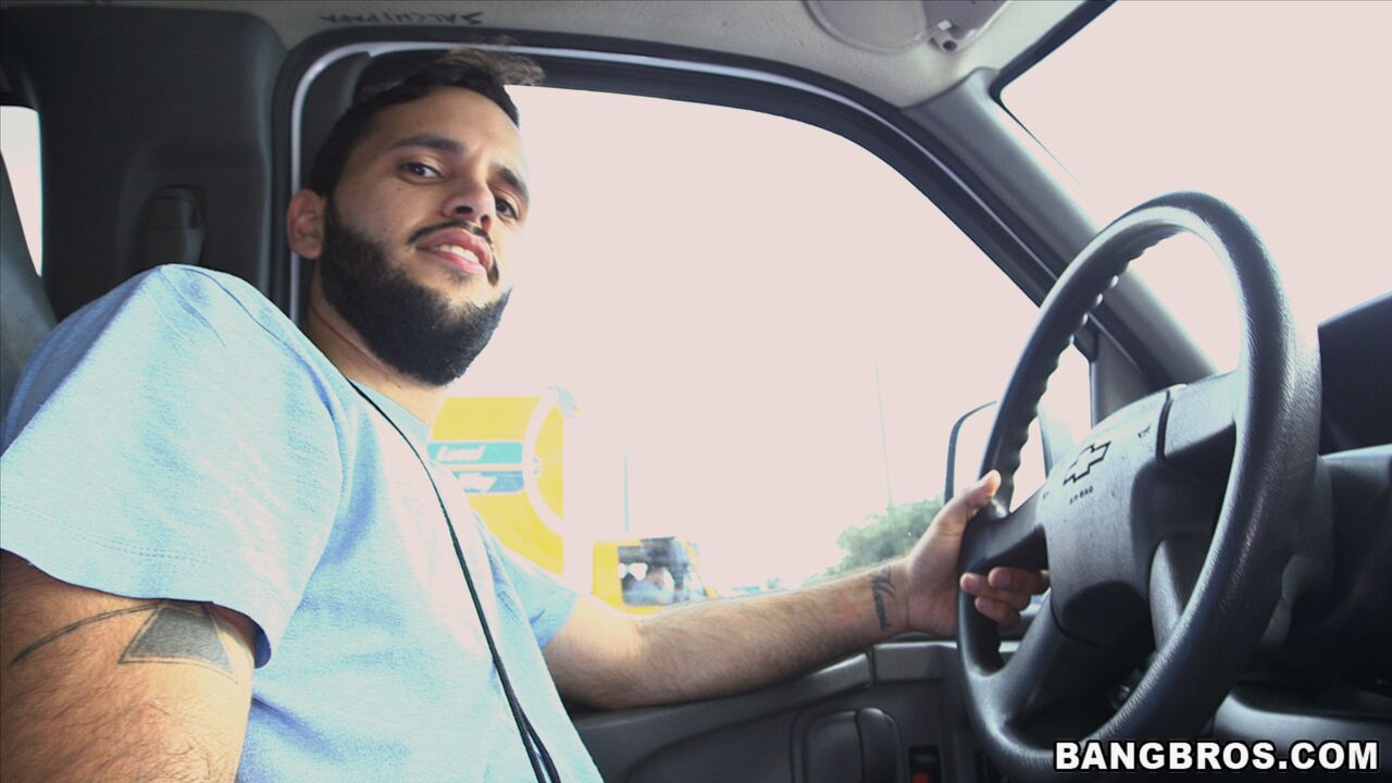 Sandie Santana Bangbus takeover!