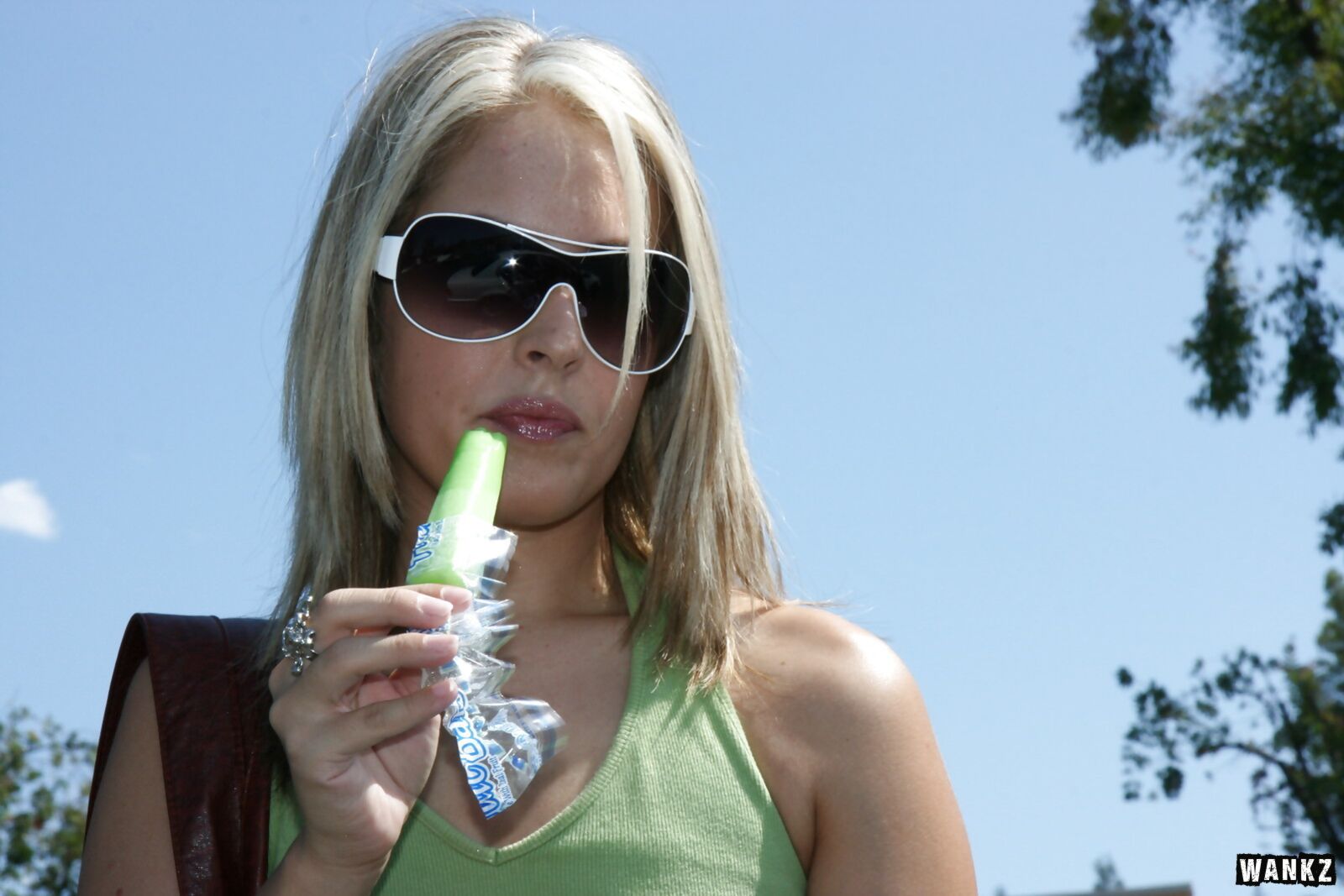 Chelsea And Scott Suck On Something Other Than Popsicles
