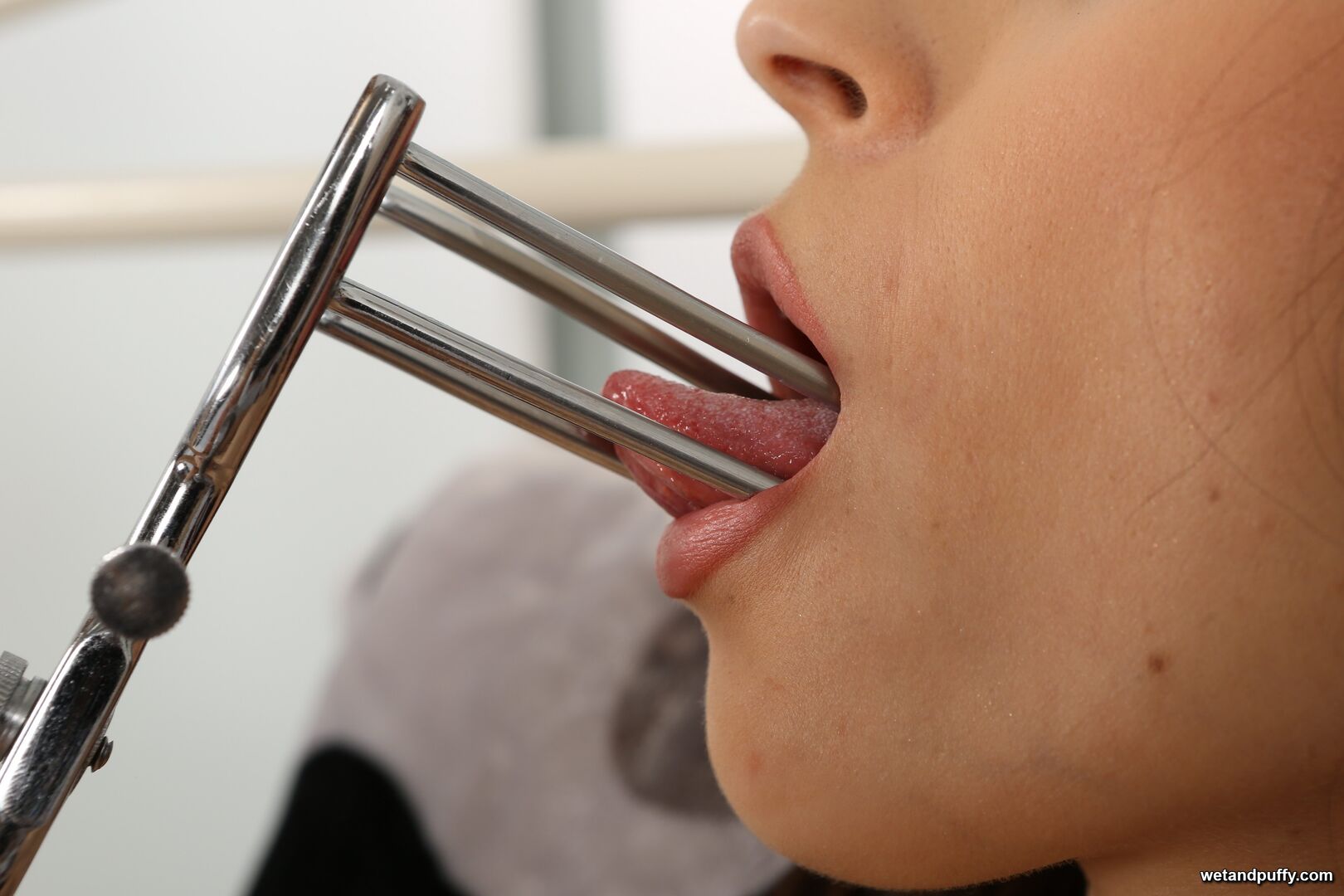 NICOL SWEET — BEADY PUSSY
