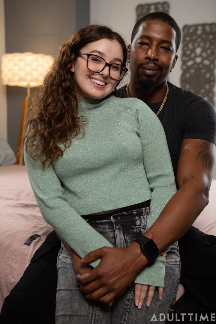 She Wants Him - Leana & Isiah