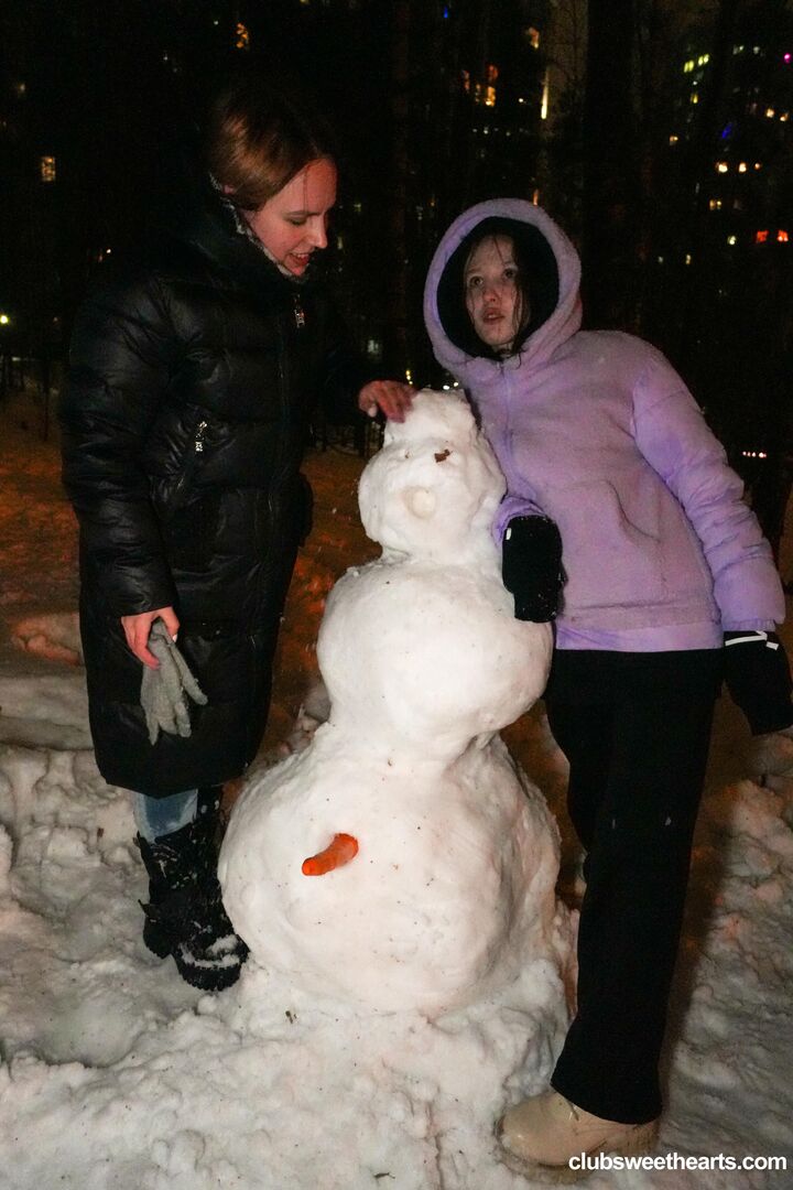 Winter Wonderland with Violet & Akina