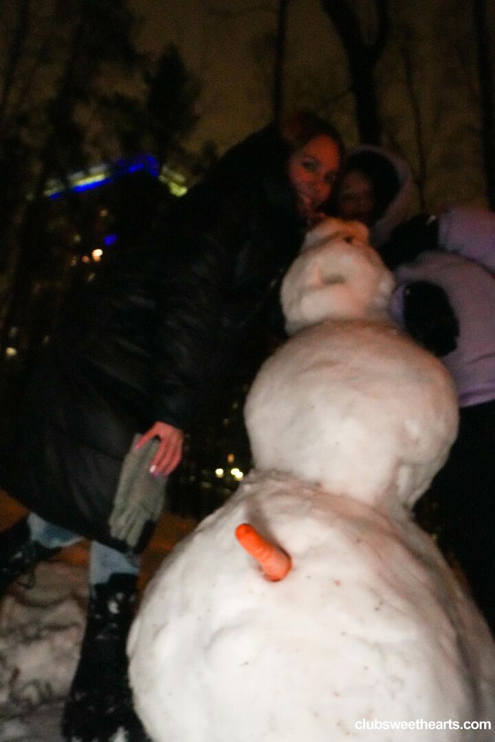 Winter Wonderland with Violet & Akina