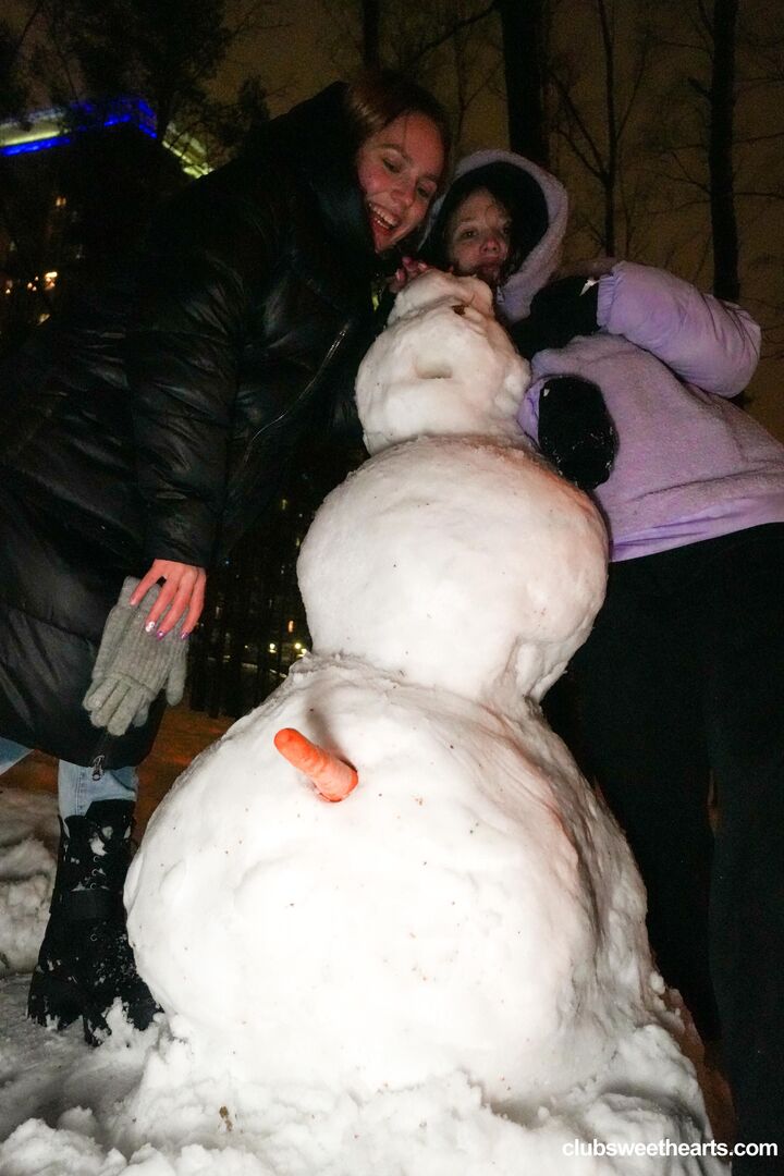 Winter Wonderland with Violet & Akina